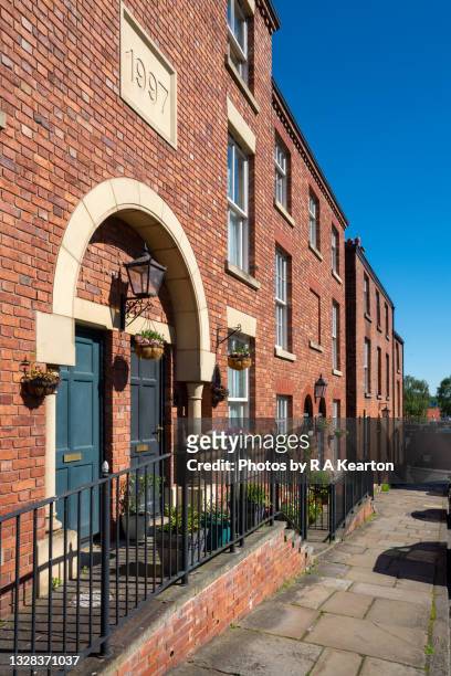 row of old brick houses, stockport, greater manchester, england - stockport stock-fotos und bilder