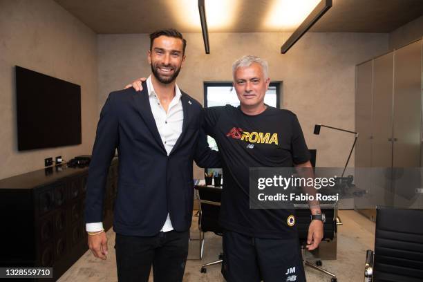 Roma new signing Rui Patricio arrives in Rome and meets AS Roma coach Josè Mourinho on July 13, 2021 in Rome, Italy.