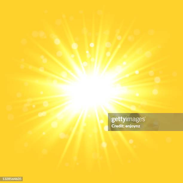 ilustrações de stock, clip art, desenhos animados e ícones de yellow sunny star burst background - explodir