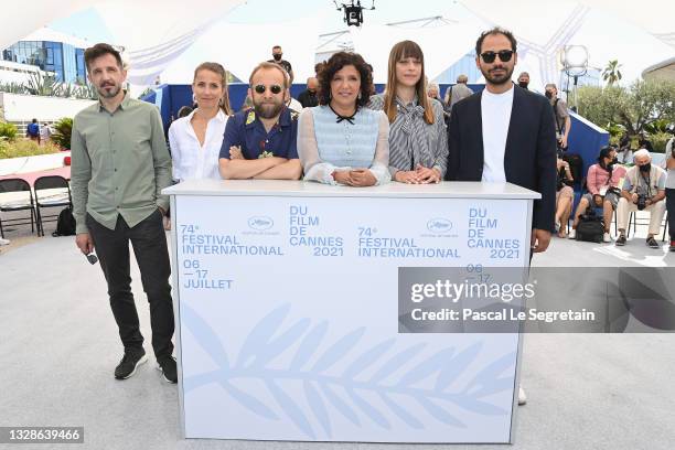 Carlos Muguiro, Tuva Novotny, Nicolas Pariser, Kaouther Ben Hania, Alice Winocour and Sameh Alaa attend the Jury de la Cinefondation photocall during...