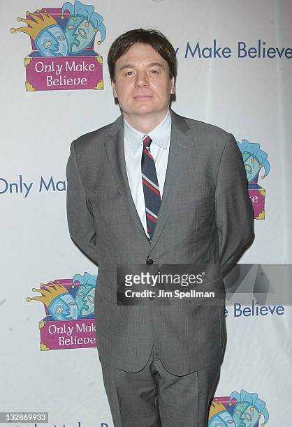 Actor Mike Myers attends the 12th Annual Make Believe on Broadway gala at the Shubert Theatre on November 14, 2011 in New York City.