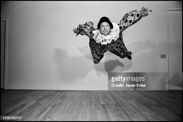 View of American actor and comedian Bill Irwin, San Francisco, California, August 1980.