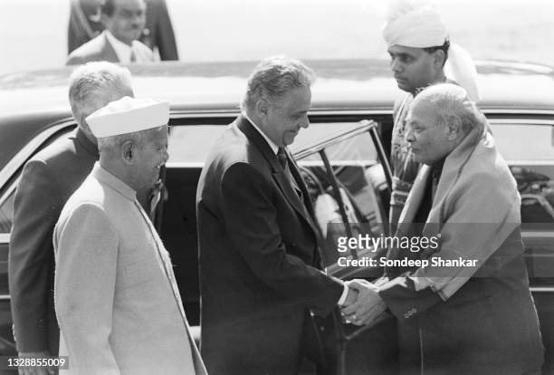 Indian Prime Minister PV Narsimha Rao greets President of Brazil Fernando Henrique Cardoso in the forecourt of the Presidential Palace, New Delhi on...