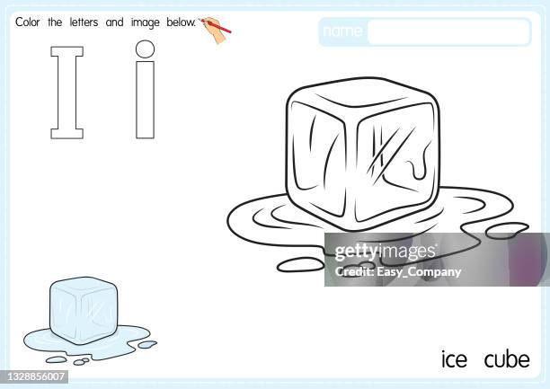 illustrations, cliparts, dessins animés et icônes de illustration vectorielle de la page du livre de coloriage de l’alphabet pour enfants avec une image clipart en couleur. lettre i pour ice cube. - glaçons