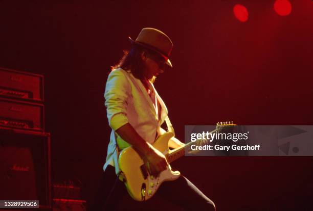 Mick Ralphs Backstage 469 Mick Ralphs Photos & High Res Pictures - Getty Images