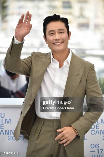 Lee Byung-hun attends the "Bi-Sang-Seon-Eon/Emergency Declaration" photocall during the 74th annual Cannes Film Festival on July 16, 2021 in Cannes,...