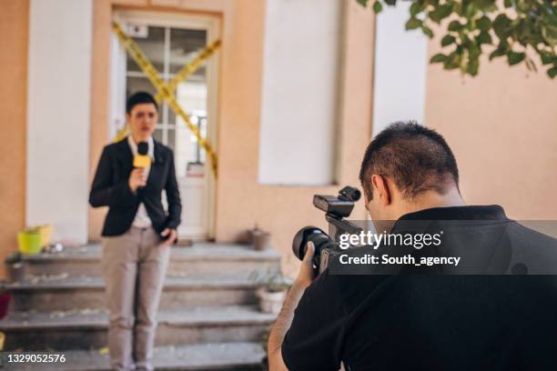 Reporting Scene Reporting Crime Photos and Premium High Res Pictures - Getty Images