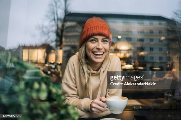 coffee break - beautiful woman autumn stock pictures, royalty-free photos & images
