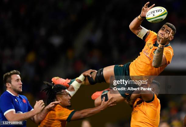 Lukhan Salakaia-Loto of the Wallabies wins the lineout during the International Test Match between the Australian Wallabies and France at Suncorp...