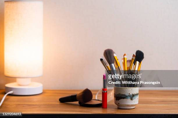 cosmetics in home - 鏡台 ストックフォトと画像