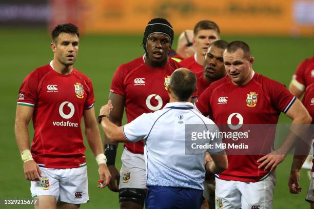 Referee Jaco Peyper explains the reason for disallowing the try to British & Irish Lions captain Conor Murray, Maro Itoje and Ken Owens during the...