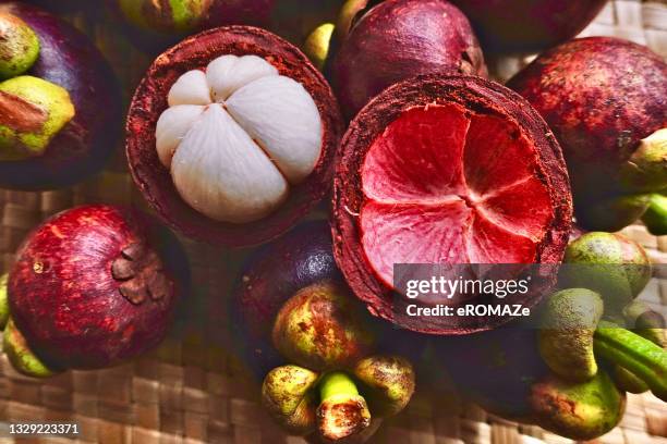 mangosteen - mangostane stock-fotos und bilder