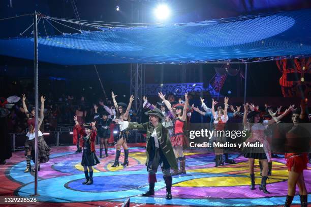 Cast of 'Circo Atayde' acknowledge the public at the end of the show called BARDUM, in honor to first circus in history, at Carpa Astros venue on...