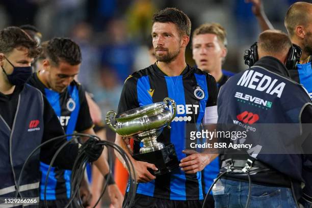 Brandon Mechele of Club Brugge and Bas Dost of Club Brugge with the trophy for winning the Belgian Super Cup during the Pro League Supercup match...