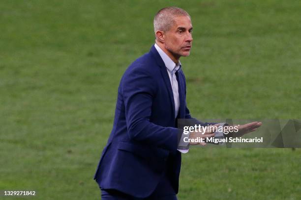 Sylvinho coach of Corinthians gestures during a match between Corinthians and Atletico Mineiro as part of Brasileirao 2021 at Arena Corinthians...