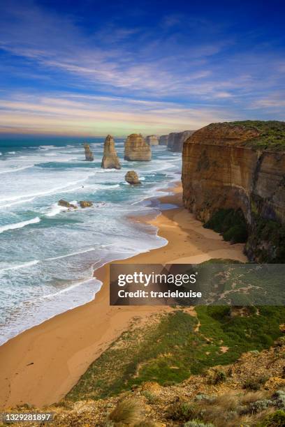 12 apostles victoria - apostles australia stock pictures, royalty-free photos & images