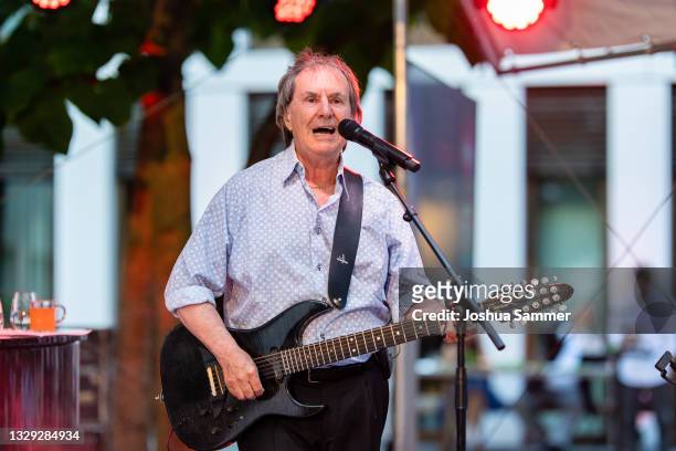 Chris de Burgh performs live at the Groopy "Come Together 21" charity music concert on July 17, 2021 in Cologne, Germany.