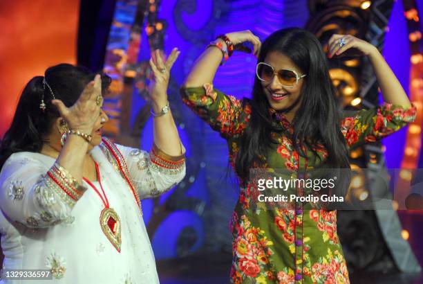 Vidya Balan attends the Set Of 'Nachle Ve with Saroj Khan' dance tv reality show on November 23, 2011 in Mumbai, India.