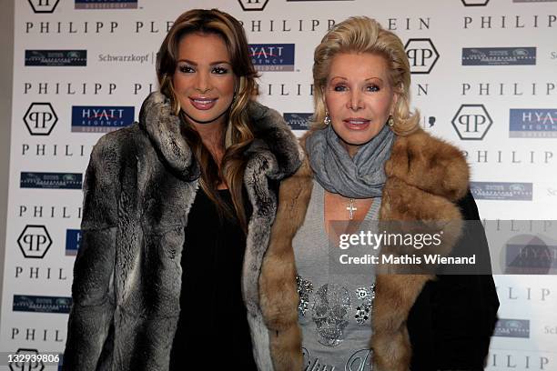 Chiara and Ute Ohoven arrive on the red carpet at the grand store opening of 'Philipp Plein' on November 15, 2011 in Duesseldorf, Germany.