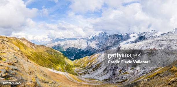 passo dello stelvio, italia - alpi foto e immagini stock