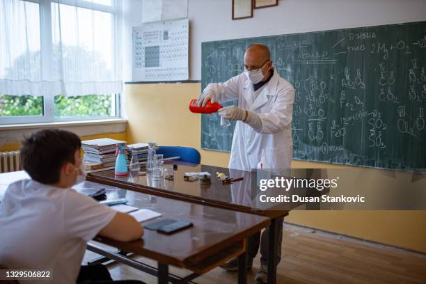 School Lab Mask Kids Science Lab Masks Photos and Premium High Res Pictures - Getty Images