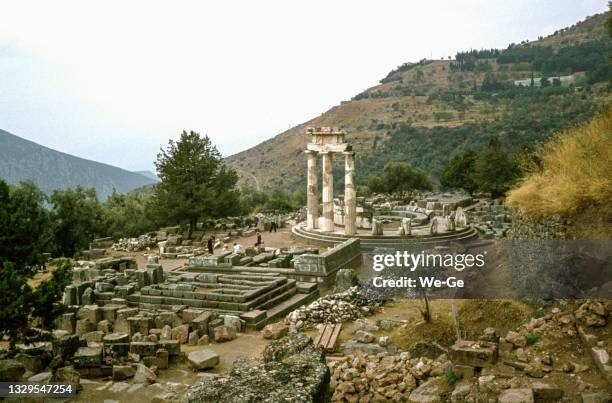 the oracle of delphi on mount parnassus in the south of mainland greece. - delphi stock pictures, royalty-free photos & images