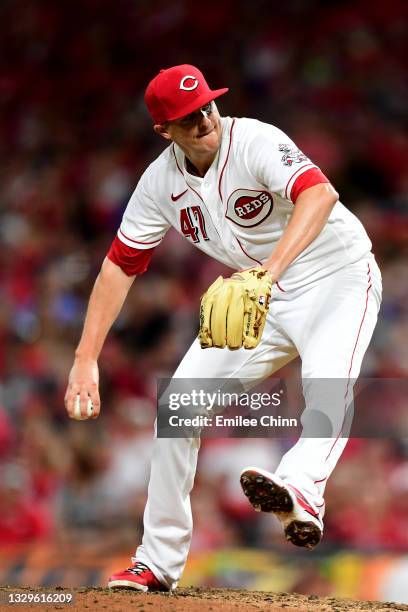 Brad Brach of the Cincinnati Reds pitches during a game between the Cincinnati Reds and Milwaukee Brewers at Great American Ball Park on July 17,...