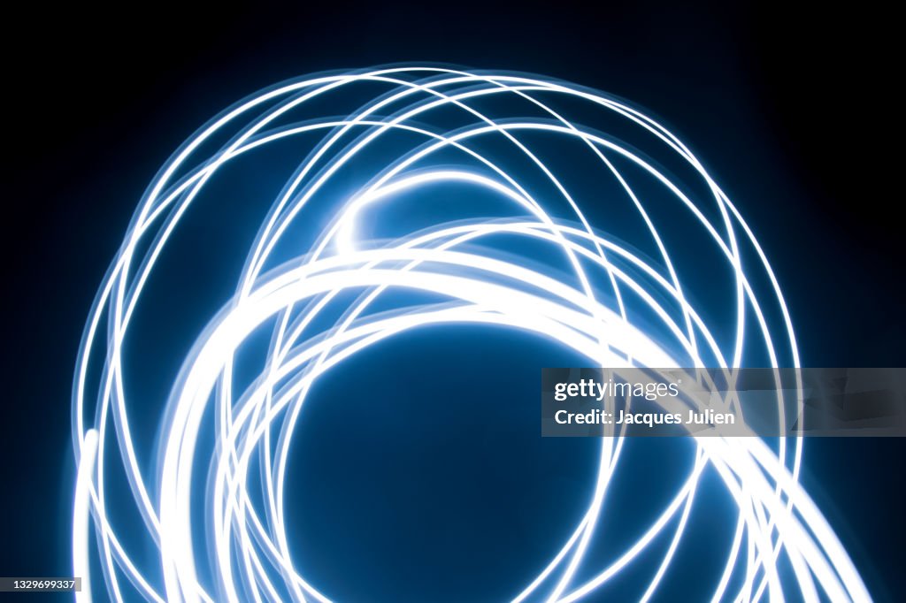 Light painting spirograph with circles