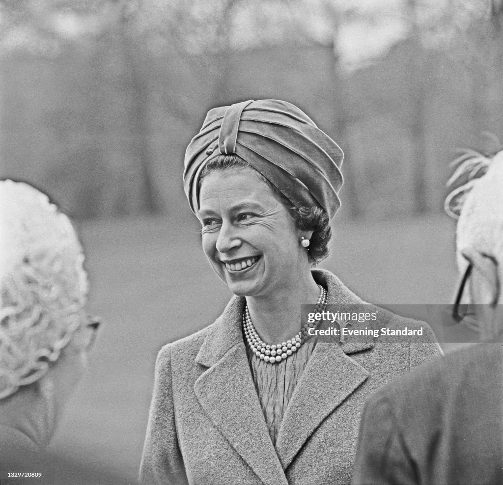 The Queen Presents Colours