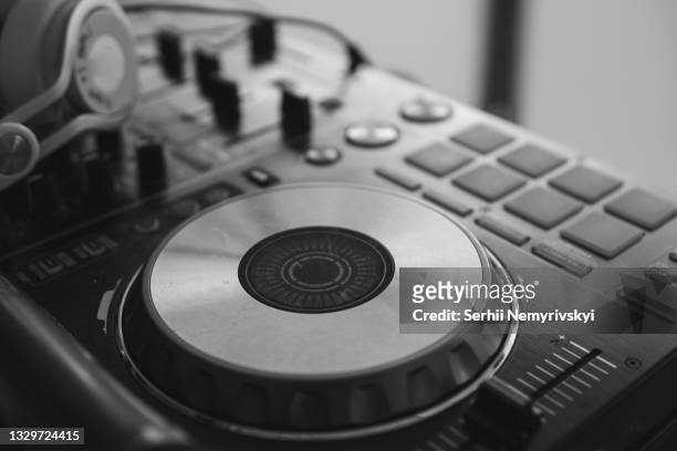 53,773 Dj Equipment Photos and Premium High Res Pictures - Getty Images