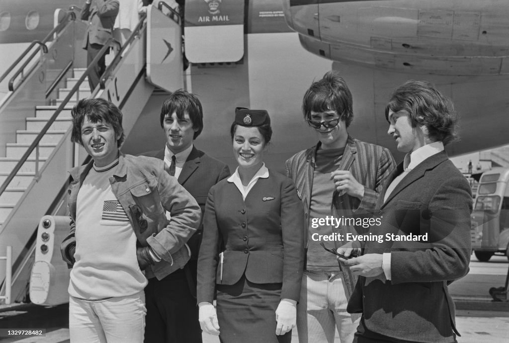 The Kinks Leave For The US