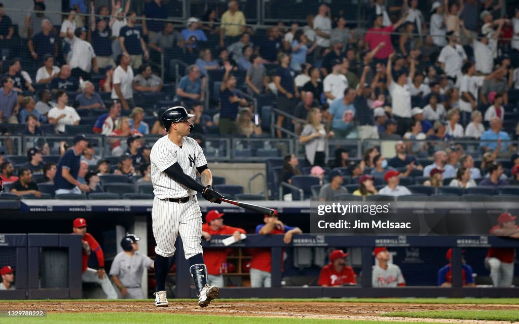 Philadelphia Phillies v New York Yankees