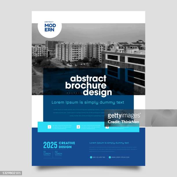 coverdesign zur produktpräsentation, kreatives layout von booklet-cover, katalog, flyer, trendigem design - fashion magazine cover stock-grafiken, -clipart, -cartoons und -symbole