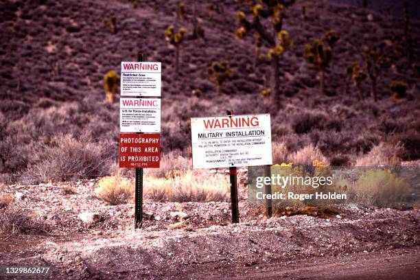 area 51 east entrance - nellis air force base stock pictures, royalty-free photos & images