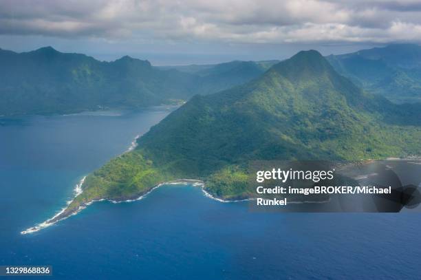 aerial of the island of upolo, samoa, south pacific - サモア ストックフォトと画像