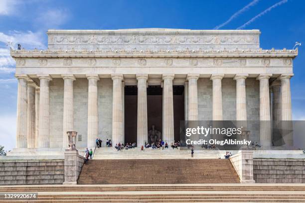lincoln memorial with blue sky and clouds, washington dc, usa. - lincoln memorial stock pictures, royalty-free photos & images