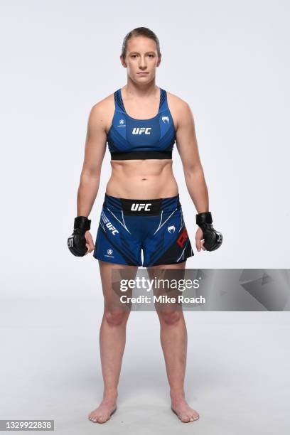 Alice Reed Ufc Elise Reed poses for a portrait during a UFC photo session inside UFC ...