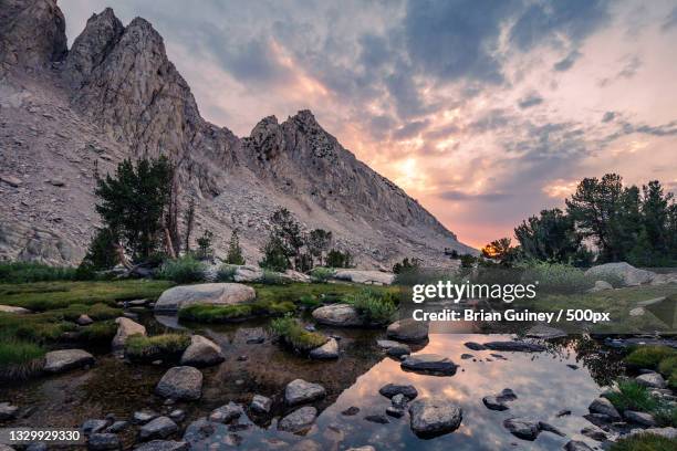scenic view of rocks against sky during sunset,kings canyon national park,california,united states,usa - kings canyon nationalpark stock-fotos und bilder
