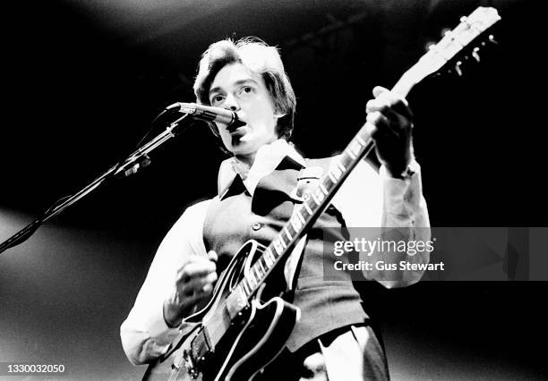 Bill Nelson of Be-Bop Deluxe performs on stage at Hammersmith Odeon London, England, on February 26th, 1977.