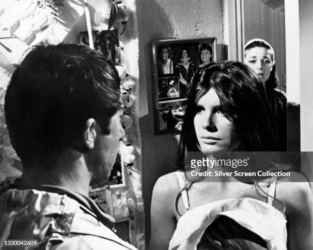 Actor Dustin Hoffman as 'Ben Braddock' and actress Katharine Ross as 'Elaine Robinson' in film 'The Graduate', 1967.