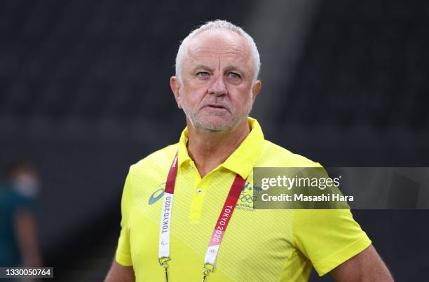 Graham Prior Graham Arnold Photos Photos and Premium High Res Pictures - Getty Images