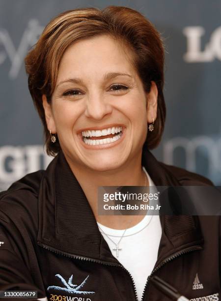 Olympian Mary Lou Retton during fan visit and clinic at the South Coast Plaza Mall, July 25, 2003 in Costa Mesa, California.
