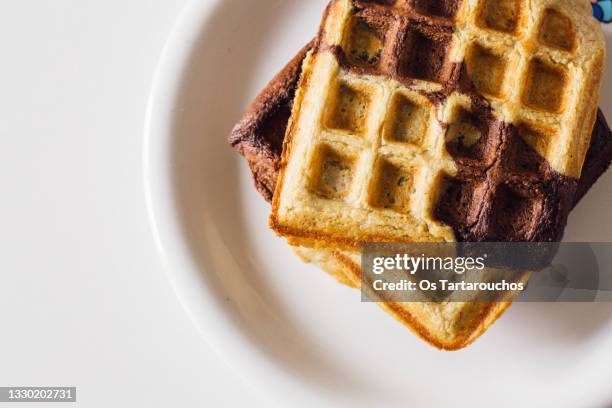 two color waffles - two tone photos et images de collection