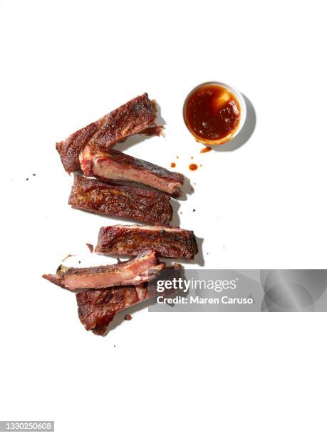 pork babyback ribs - salsa barbecue foto e immagini stock