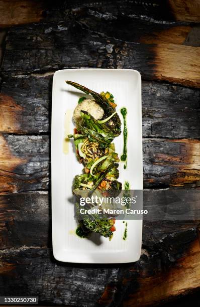 roasted vegetables recipe - chinese cabbage imagens e fotografias de stock
