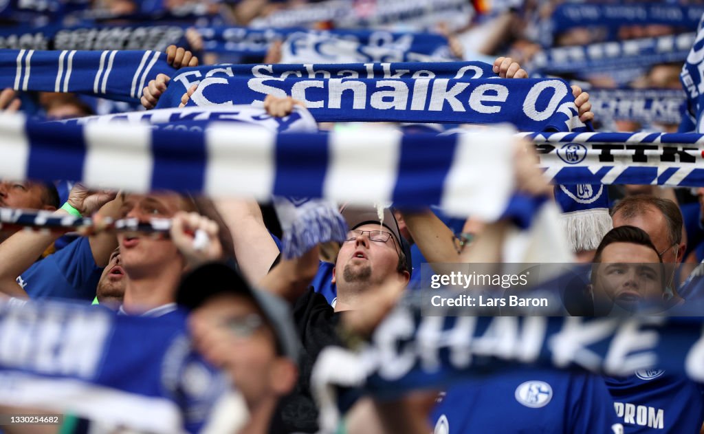 FC Schalke 04 v Hamburger SV - Second Bundesliga