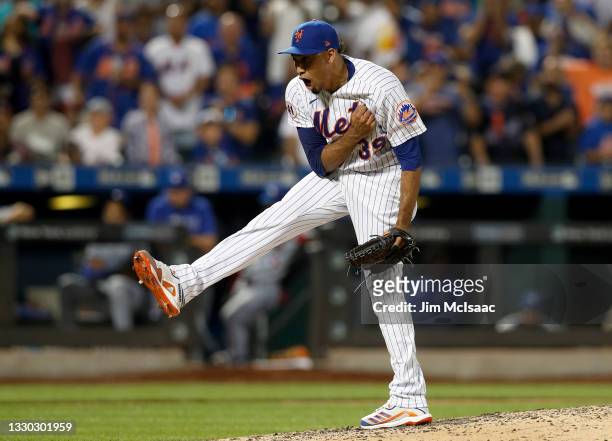 Edwin Diaz of the New York Mets celebrates the final out of a game against the Toronto Blue Jays at Citi Field on July 23, 2021 in New York City.