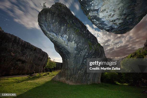 enchanted city of cuenca - cuenco stock-fotos und bilder