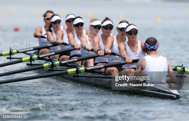 Ella Greenslade, Emma Dyke, Lucy Spoors, Kelsey Bevan, Grace Prendergast, Kerri Gowler, Beth Ross, Jackie Gowler and Caleb Shepherd of Team New...