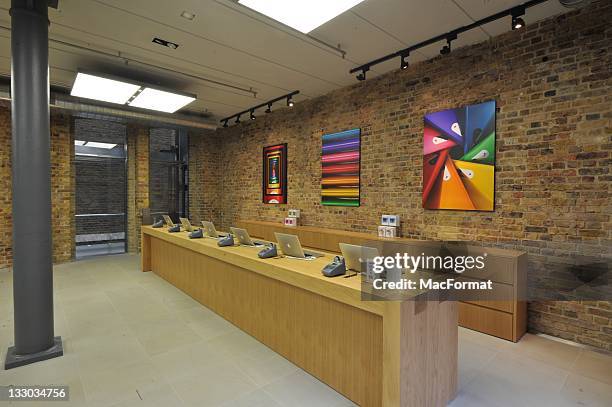 Apple Store Interior Photos and Premium High Res Pictures - Getty Images